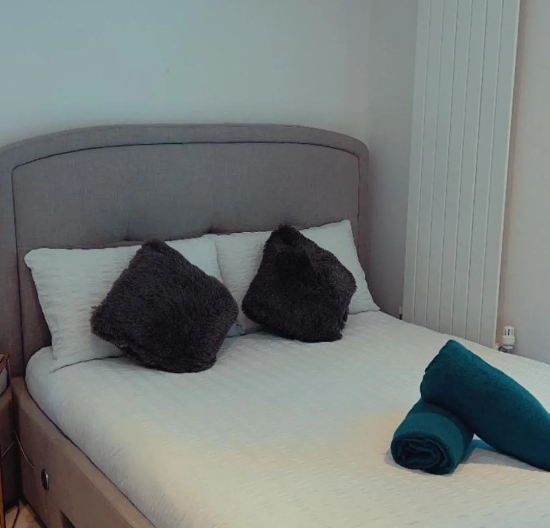 Private Room Private Toilet Excel London City Airport Royal Wharf