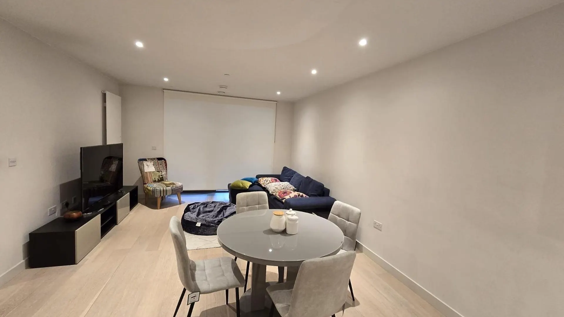 Private Room Private Toilet Excel London City Airport Royal Wharf Kwatera prywatna